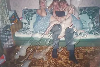 Egy tisztességes farkú mature pornó filmek fickó szorít egy mellkas nőt.