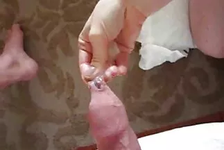 Csodálatos busty csaj baszik a szeretőjével. milf leszbik