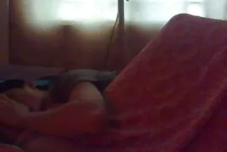 Az elviselhetetlen szomszéd punciba szar egy fiatal lányt. milf sex filmek