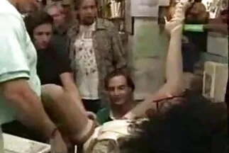 Magabiztos vékony milf sex filmek fickó elrontott egy sápadt szépséget.