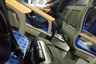A kéjes csajok sok gondolkodás nélkül beadják sex videok milf a szamarat.